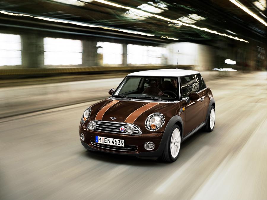  Mini Cooper S 50 Mayfair 2009 года  (фото 7 из 10)